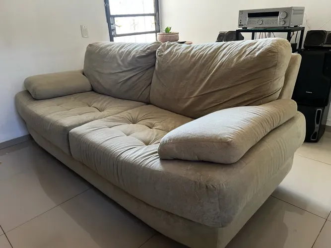 Sofá dois lugares