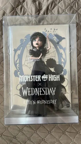 RESERVADA Boneca monster high Wednesday Raven?s