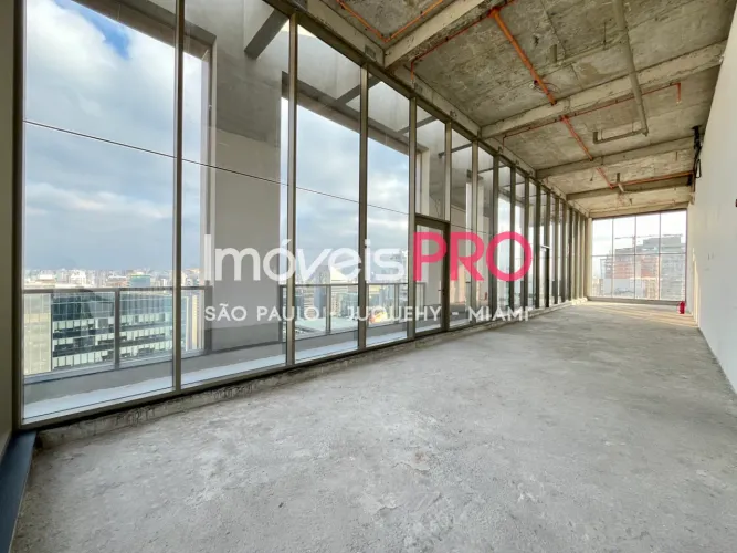 Cobertura duplex com 520 m² no Itaim Bibi | Ao lado do Patio Victor Malzoni | Pé direito d