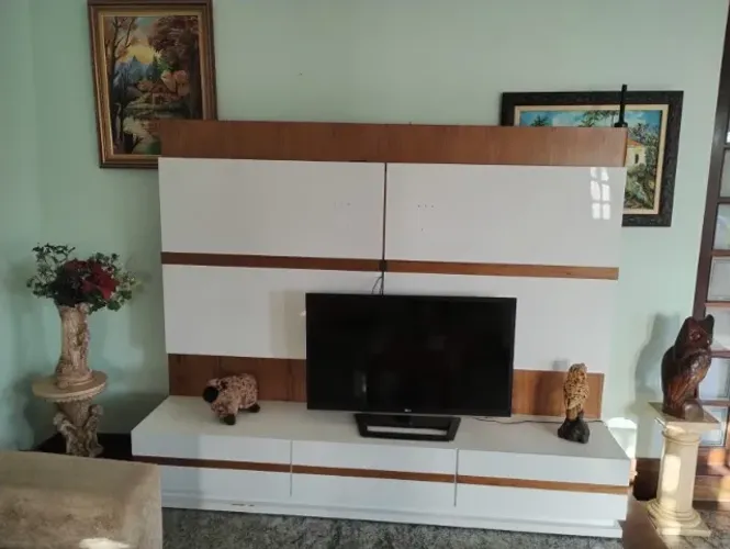 LINDO RACK BRANCO EM MDF - FINO ACABAMENTO - OPORTUNIDADE