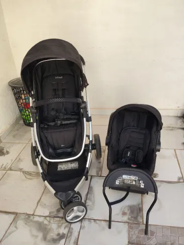 Carrinho de Bebê Infanti Sky Trio + Bebê Conforto
