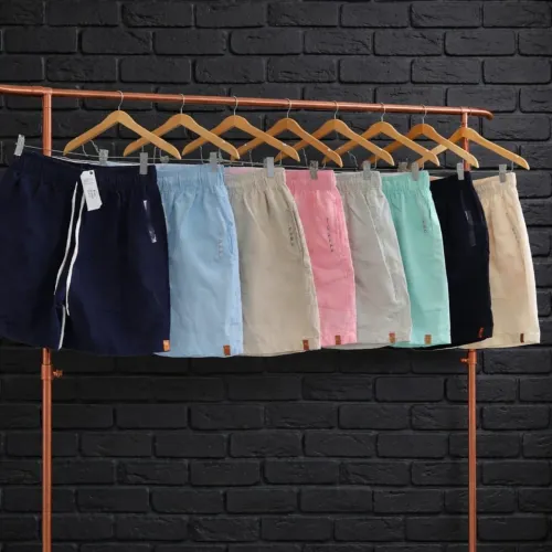 4 peças de roupa 100,00