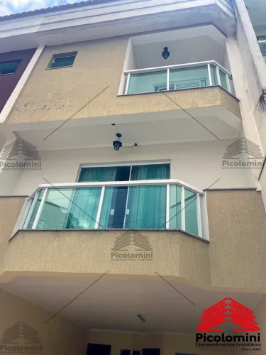 Casa à venda na Vila Alzira: sobrado com 3 quartos, 1 suíte, 2 salas, 3 banheiros, 4 vagas