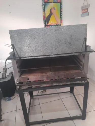 Forno refratário a gás