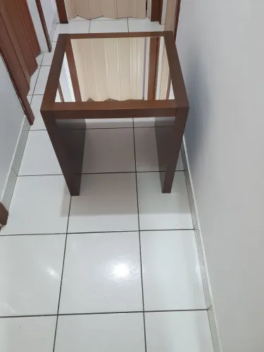 Rack madeira com vidro