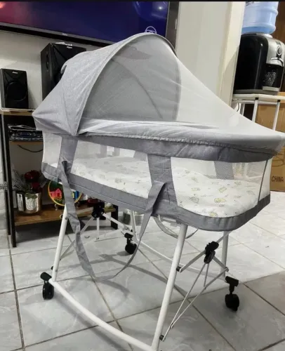 Berço Moisés portátil com mosquiteiro 
