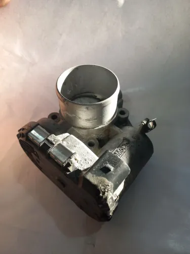 TBI corpo de borboleta Ford ka 1.5 4 cilindros sigma com detalhe 