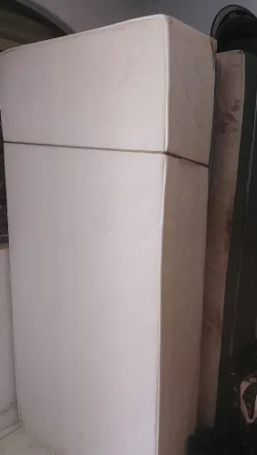 2 CAMAS DE SOLTEIROS por 220