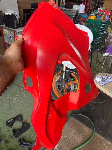 Aba tanque bmw gs 650 lado direito