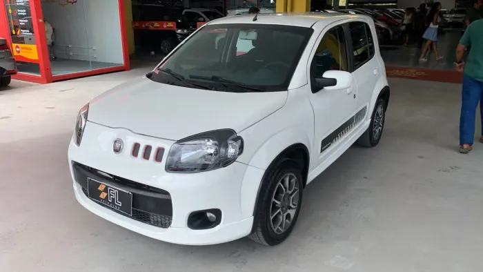 Fiat Uno Sporting 1.4 EVO Fire Flex 8V 2P 2013