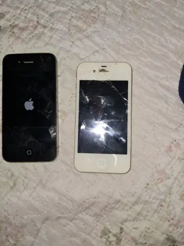 VENDO MEUS DOIS IPHONEA A 350 OS DOIS