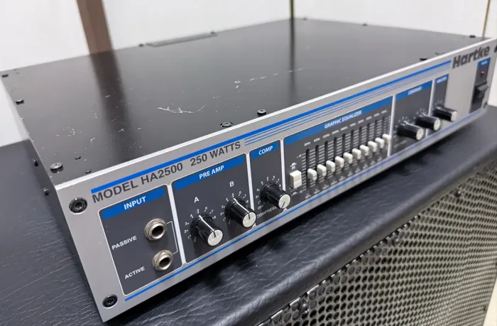 Cabeçote Hartke HA2500 para Contrabaixo com bag