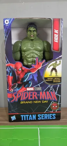 Hulk Titan Hero - Homem Aranha um novo dia 