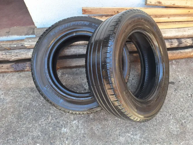 Pneu Pirelli Scorpion 215/65 R16