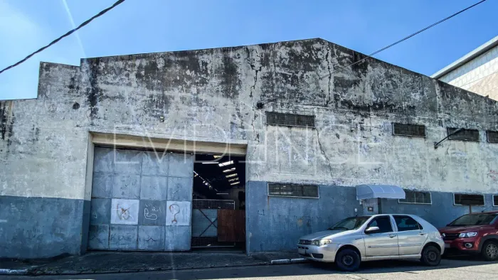 Galpão com ótima estrutura e localização