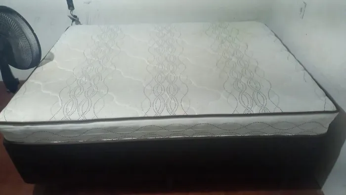 Cama box