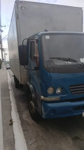 CAMINHAO BAU - BAU 6.5 MTS ACEITO TROCA