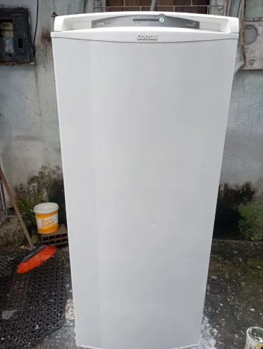Geladeira Consul Frost Free em ótimo Estado funcionando perfeitamente.