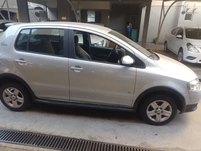 Volkswagen Fox Sunrise 1.0 MI Total Flex 8V 5P 2010