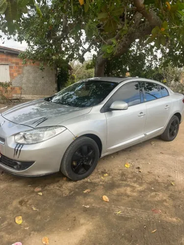 Renault Fluence Sed. Dynamique 2.0 16V Flex Aut. 2013