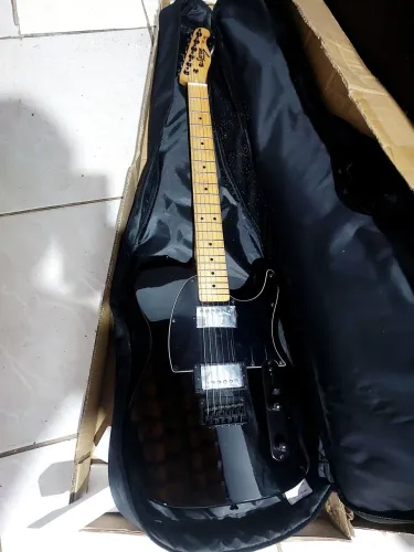 Guitarra telecaster