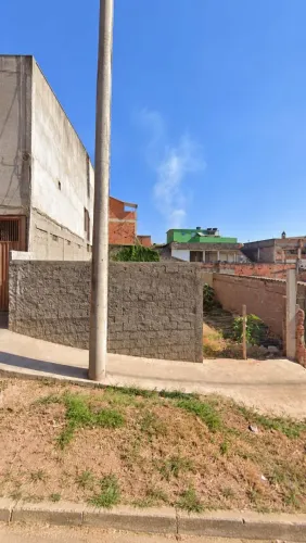 Terreno Pronto para Construir: 200 m² de R$ 85 Mil por Apenas R$ 60 Mil!