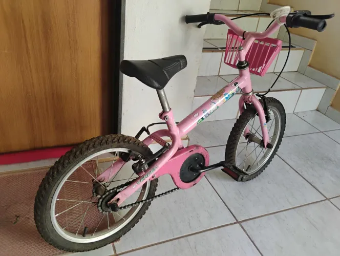 Bicicleta infantil Verden, aro 16, bem conservada.