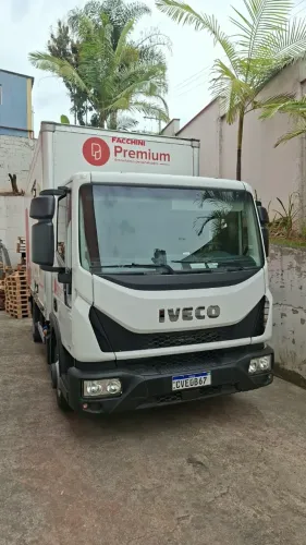 Iveco Tector 9-190 Baú Fechado