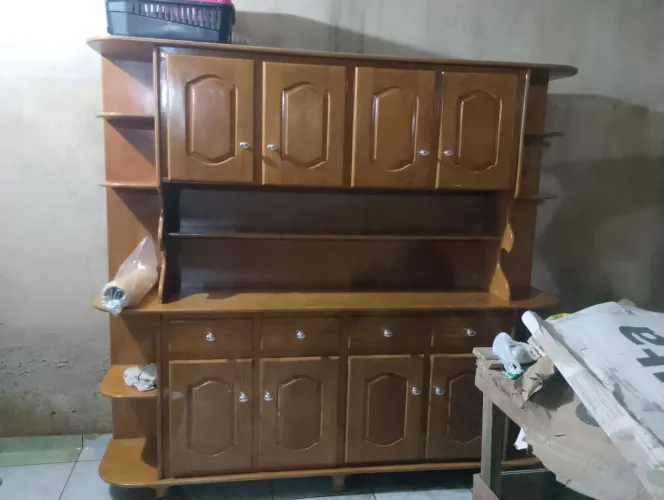 Armário de cozinha em madeira