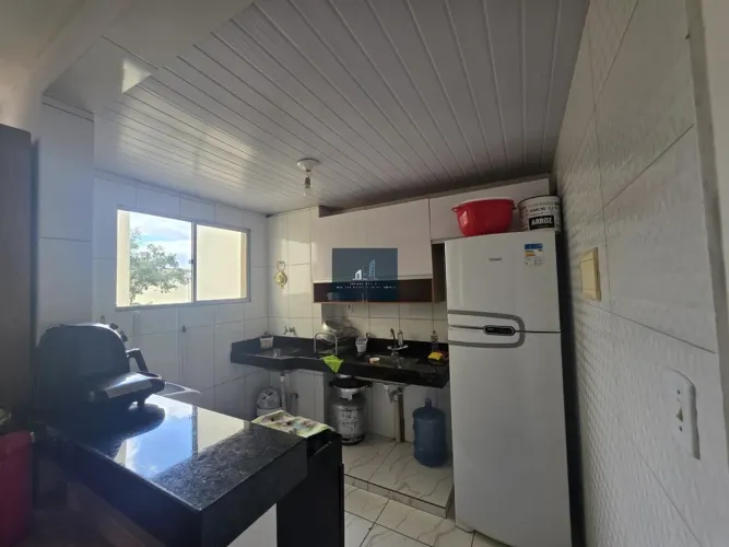 VENDO APARTAMENTO 2 QUARTOS BAIRRO JAQUELINE - COM BANCADA EM GRANITO E BOX NO BANHEIRO