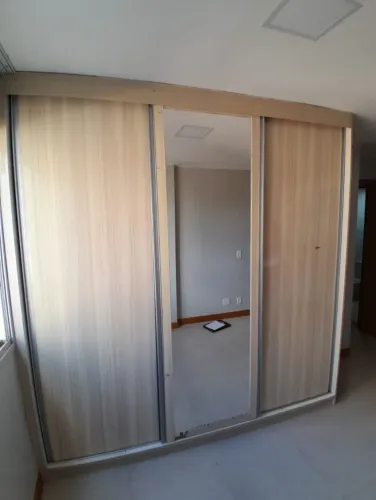 Guarda roupas  casal 