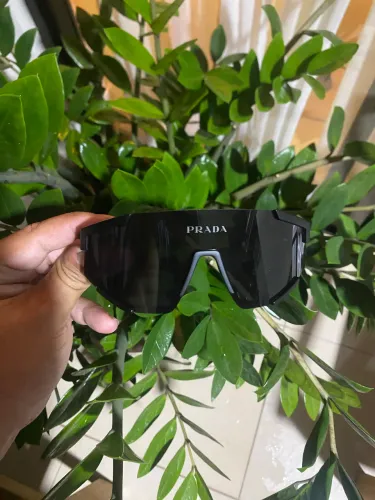 ÓCULOS DE SOL ESTILO PRADA