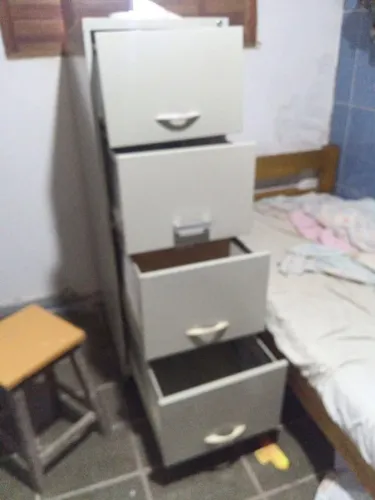 arquivo de aço com 4 gavetas