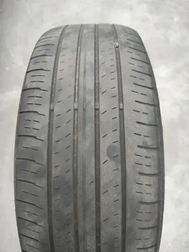 2 Pneus bons 215/60/17 Dunlop