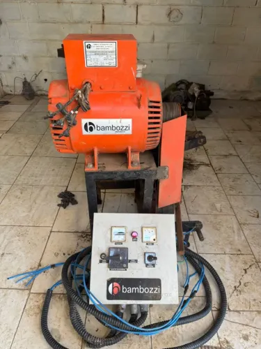 Gerador Bambozi 40 kVA (40kVA)
