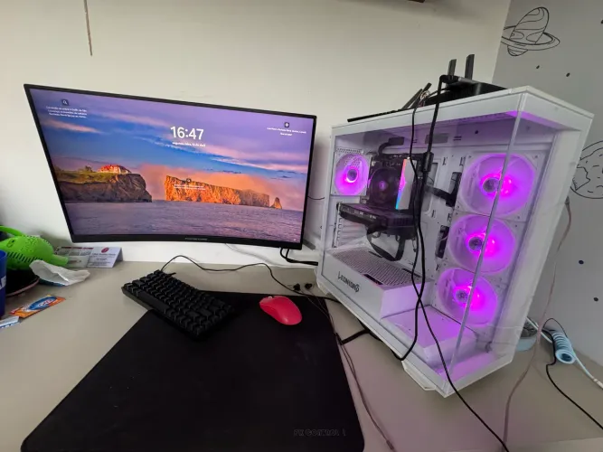 PC GAMER COMPLETO - Ryzen 5 5500 + RX 6600M + Monitor Curvo 27? 240Hz - Pronto pra Jogar!