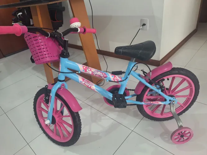 Linda bicicleta infantil unicórnio