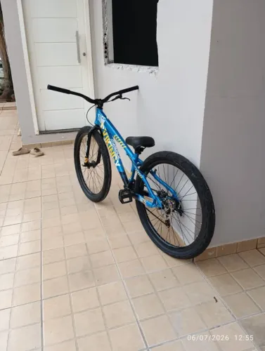 Vendo vikingx tuff 25 , peças novas sem nenhuma trinca, valor a negociar