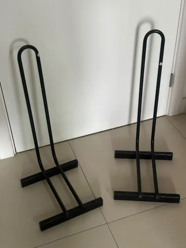 Suporte de Chão para Bicicleta (Dois suportes)