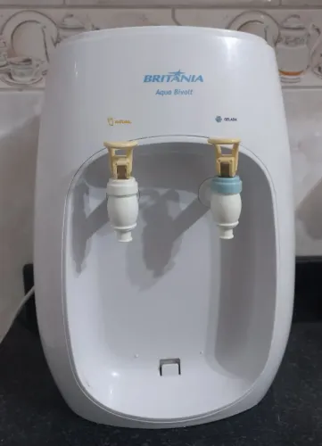 Bebedouro de água Britânia 