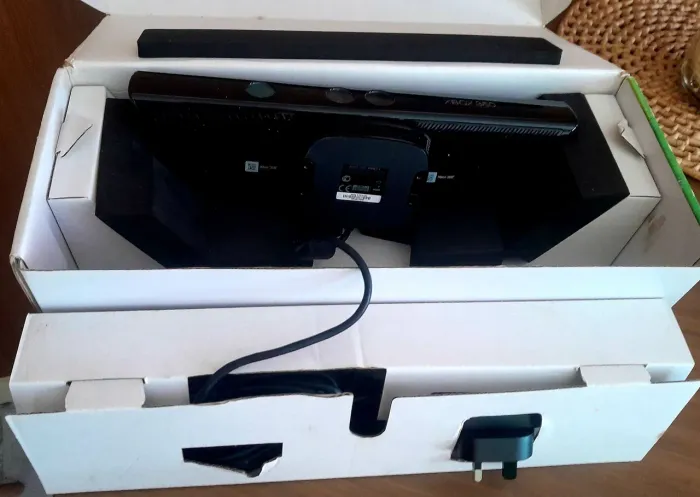 KINECT SENSOR XBOX 360