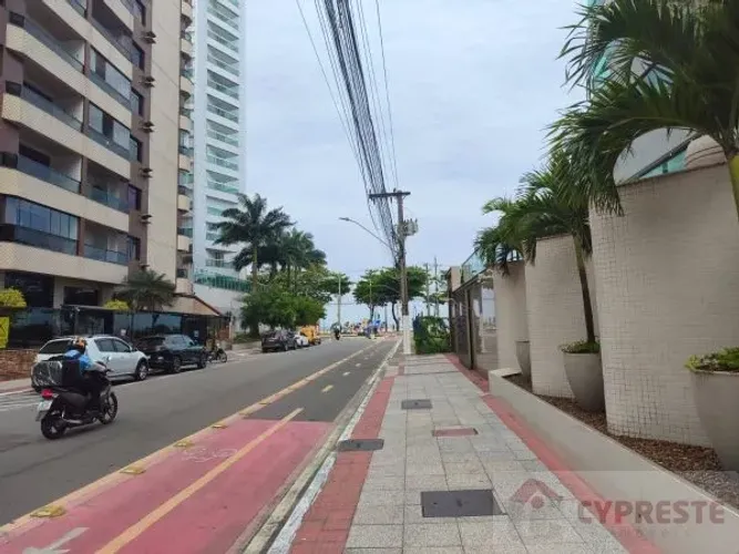Apartamento com 3 Quartos para aluguel, 125m²