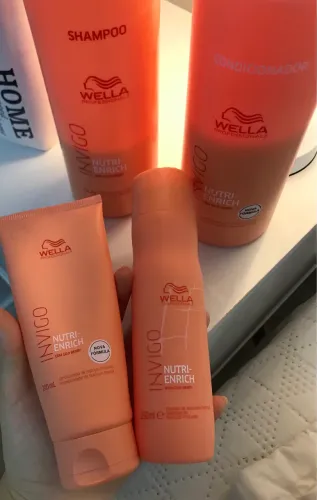 Kit shampoo e condicionador wella nutrição 