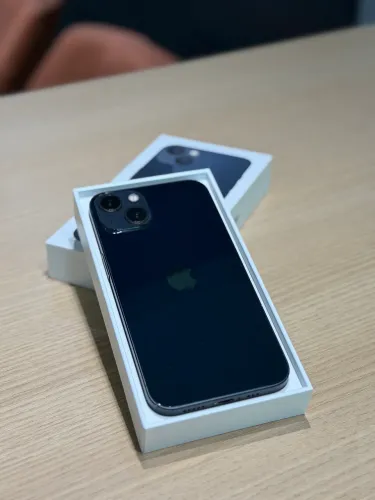 IPhone 13 256GB Preto Sem Marcas Bem conservado com caixa e garantia loja física
