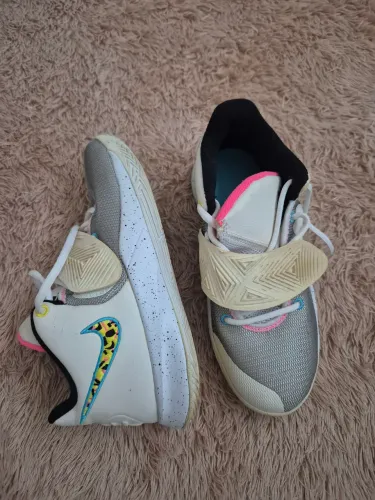 Botinha nike