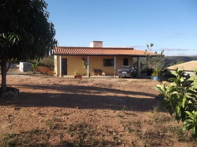Jaboticatubas!! Sitio de 1200m todo cercado, com casa WhstAPP 9 * Guilherme