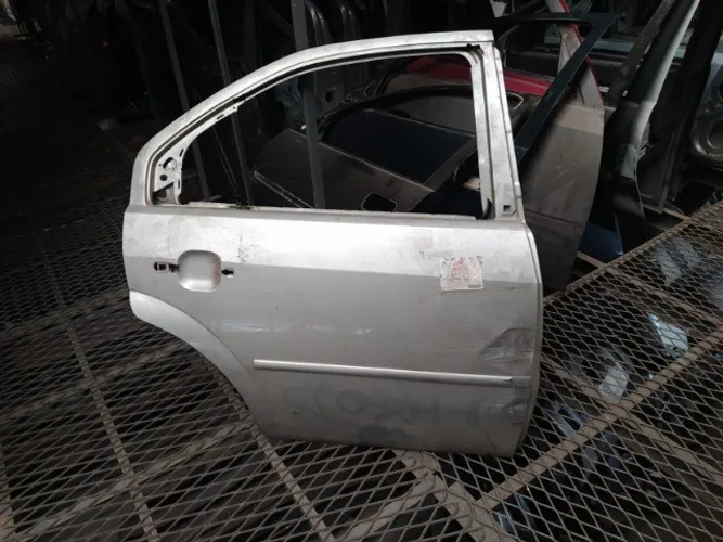 Porta Ford Mondeo 2002 2003 2004