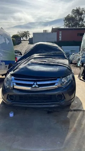 Sucata De Triton Mitsubishi L200sport 190cv 2.5 Automática