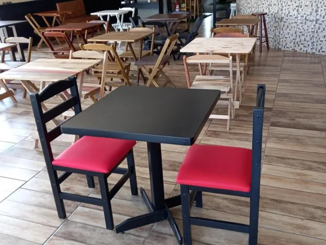 Mesa fixa envernizada de madeira para restaurante 