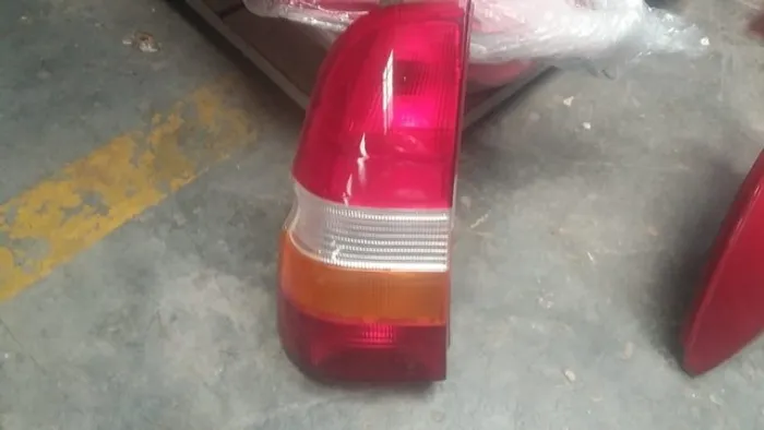 Lanterna Escort Sw Zetec 1997 1998 1999